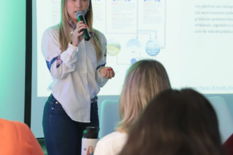 Claudia Lorena Paz en el encuentro en Bucaramanga, Colombia.